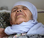 سويدن درخواست پناهندگي زن 106 ساله افغان را رد کرد